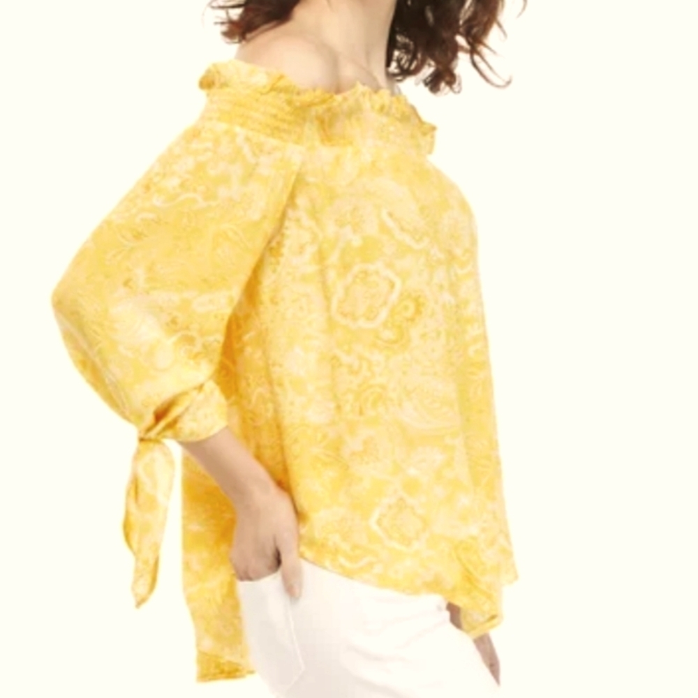 MICHAEL KORS Yellow Paisley off the shoulders peasant top